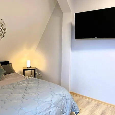 - * Μπίλεφελντ